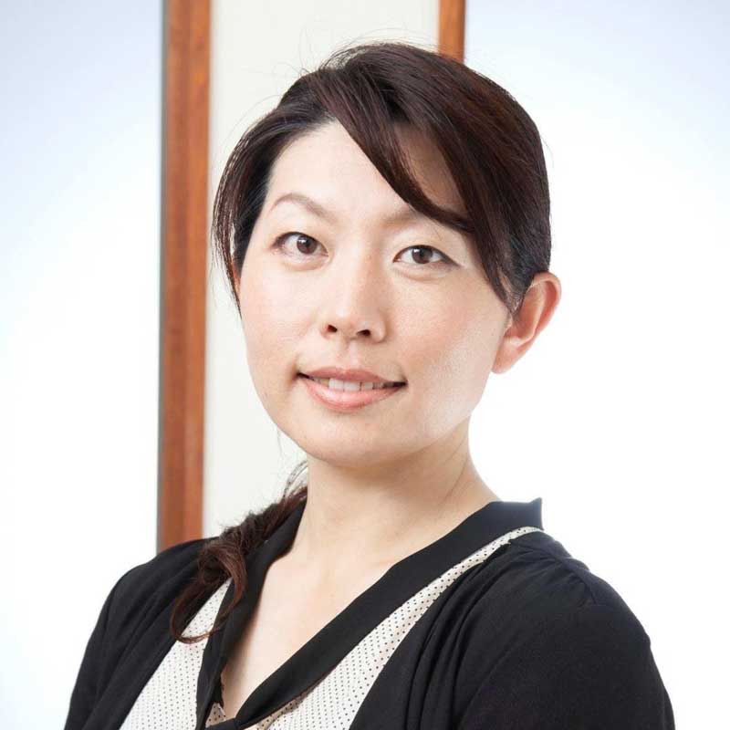 吉田 早織 先生